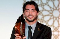 تاباتا أفضل لاعب في قطر وفوساتي أفضل مدرب