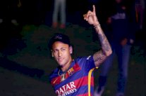 نيمار يطمئن عشاق برشلونة: أنا سعيد هنا وجزء من النادي!