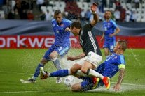 ألمانيا تسقط في فخ سلوفاكيا والأمطار