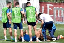 الإصابة تمنع رونالدو من إكمال التمارين لكنه مطمئن على وضعه