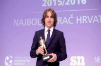للعام الرابع على التوالي... مودريتش أفضل لاعب في كرواتيا