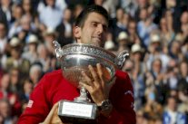ديوكوفيتش يقهر موراي ويحرز لقب رولان غاروس