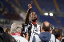  بوغبا يثير الجدل حول مستقبله بشراء منزل في برشلونة