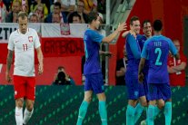 فوز هولندا على بولندا وتعادل مخيب لبلجيكا مع فنلندا