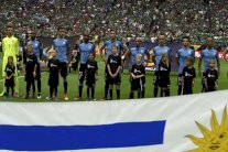 عزف النشيد الوطني الخاطئ يثير الاستياء في الأوروغواي