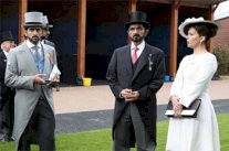 محمد بن راشد يشهد سباق الديربي الإنكليزي