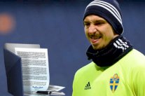 إبراهيموفيتش يعلن أن انتقاله سيكون 