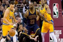 بدلاء غولدن ستايت يسقطون كليفلاند في افتتاح الدور النهائي