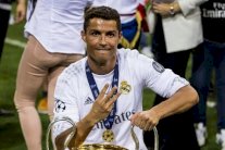 رونالدو سيجدد عقده مع ريال مدريد حتى 2021 بعد اليورو