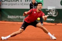 النهائي الرابع لديوكوفيتش وموراي يجرد فافرينكا من اللقب