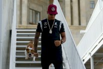 جائزة أوروبا الكبرى: هاميلتون لفوز ثالث وإنزال روزبرغ عن الصدارة