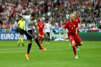 قمة ألمانيا بولندا سلبية وإنكلترا تحسم المواجهة البريطانية 