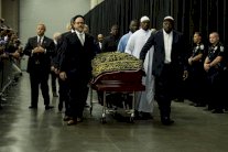 محمد علي كلاي في جولة أخيرة تحت الأضواء