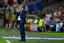 هودجسون مستاء جداً ومدرب روسيا يهنىء لاعبيه