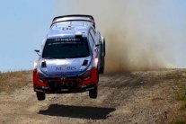 نوفيل يحرز المركز الأول في رالي سردينيا