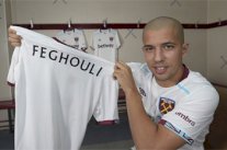 رسمياً : الجزائري فيغولي ينضم لصفوف ويست هام 