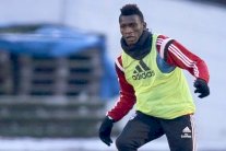 هامبورغ يضم لاجىء غامبي شاب لثلاث سنوات