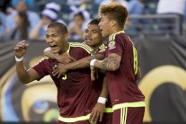 فنزويلا تطيح بالأوروغواي وتتأهل مع المكسيك إلى ربع النهائي