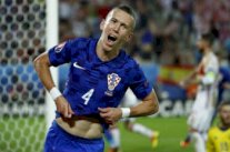 برشلونة يستهدف التعاقد مع 