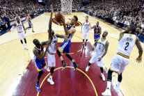 من سيدخل التاريخ: غولدن ستايت أو كليفلاند؟!