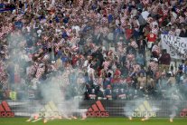 مثيرو الشغب يهددون بتعكير مباراة كرواتيا وإسبانيا