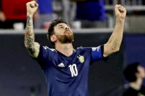 ميسي يحطم عدة أرقام قياسية أبرزها الإطاحة برقم باتيستوتا