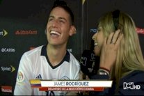 مراسلة كولومبية تغازل رودريغيز أمام الكاميرا 