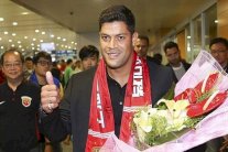 هولك في تجربة جديدة مع شنغهاي الصيني