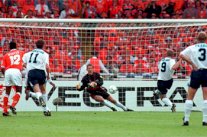 أمم أوروبا 1996 اكثر الدورات إستعانة بركلات الترجيح لتحديد المتأهل