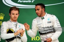 جائزة بريطانيا الكبرى: صراع داخلي بين هامليتون وروزبرغ