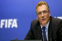 الفيفا يقلص عقوبة إيقاف فالك من 12 إلى 10 سنوات