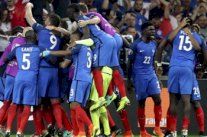 فرنسا تصالح جماهيرها وتستعيد ذكريات أمجاد كتيبة زيدان ورفاقه