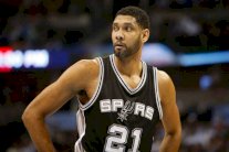 دنكان نجم السلة الاميركية يعلن اعتزاله