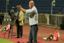 إحالة حسام حسن إلى المحاكمة لضربه مصور تابع للشرطة