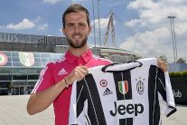 بيانيتش: زيدان سر ارتدائي القميص رقم 5 في يوفنتوس