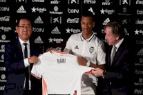 لويس ناني: رونالدو شجعني على الانضمام لفالنسيا