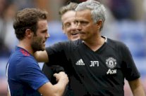 مورينيو يفجر قنبلة مدوية ويطالب بالاستغناء عن 5 نجوم!