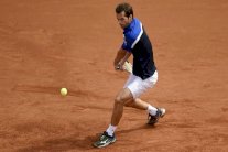 دورة باشتاد: راموس يتوج بباكورة ألقابه