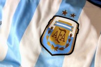 فيفا يشكل لجنة تطبيع في الاتحاد الأرجنتيني