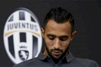 المغربي بنعطية يثير الجدل لانتقاده