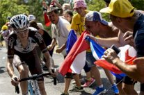 بارديه اول فائز فرنسي وفروم يحتفظ بالقميص الاصفر في دورة فرنسا