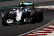 روزبرغ الأسرع وخروج عن المسار لهاميلتون في جائزة المجر الكبرى