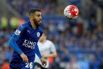 رياض محرز يغير موقفة ويطلب الرحيل عن ليستر سيتي