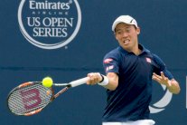 نيشيكوري يتخطى عقبة ديميتروف ويبلغ نصف نهائي تورونتو