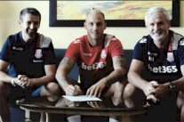 أرناوتوفيتش يمدّد عقده لأربع سنوات إضافيّة مع ستوك سيتي