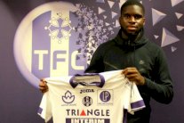 سان جرمان يعير مهاجمه الشاب ادوار إلى تولوز