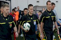 طاقم تحكيم مجري لنهائي كأس مصر بين الأهلي والزمالك