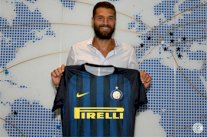إنتر ميلان يخطف جناح لاتسيو الطائر كاندريفا لمدة 4 سنوات