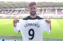 سوانسي يظفر بخدمات المهاجم الإسباني الفذ لورنتي