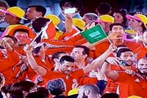 الكشف عن سبب رفع الرياضي المصري لعلم السعودية في حفل الافتتاح